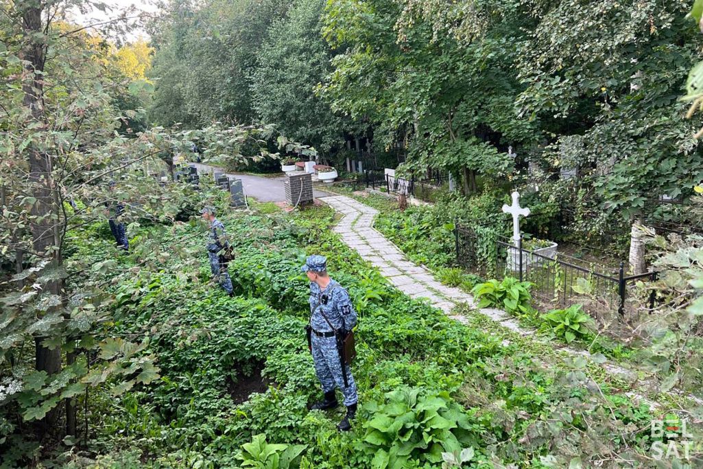 Парахаўскія могілкі на поўначы Санкт-Пецярбурга, Расея. 29 жніўня 2023 года. (Фота: «Вот Так» / Белсат)