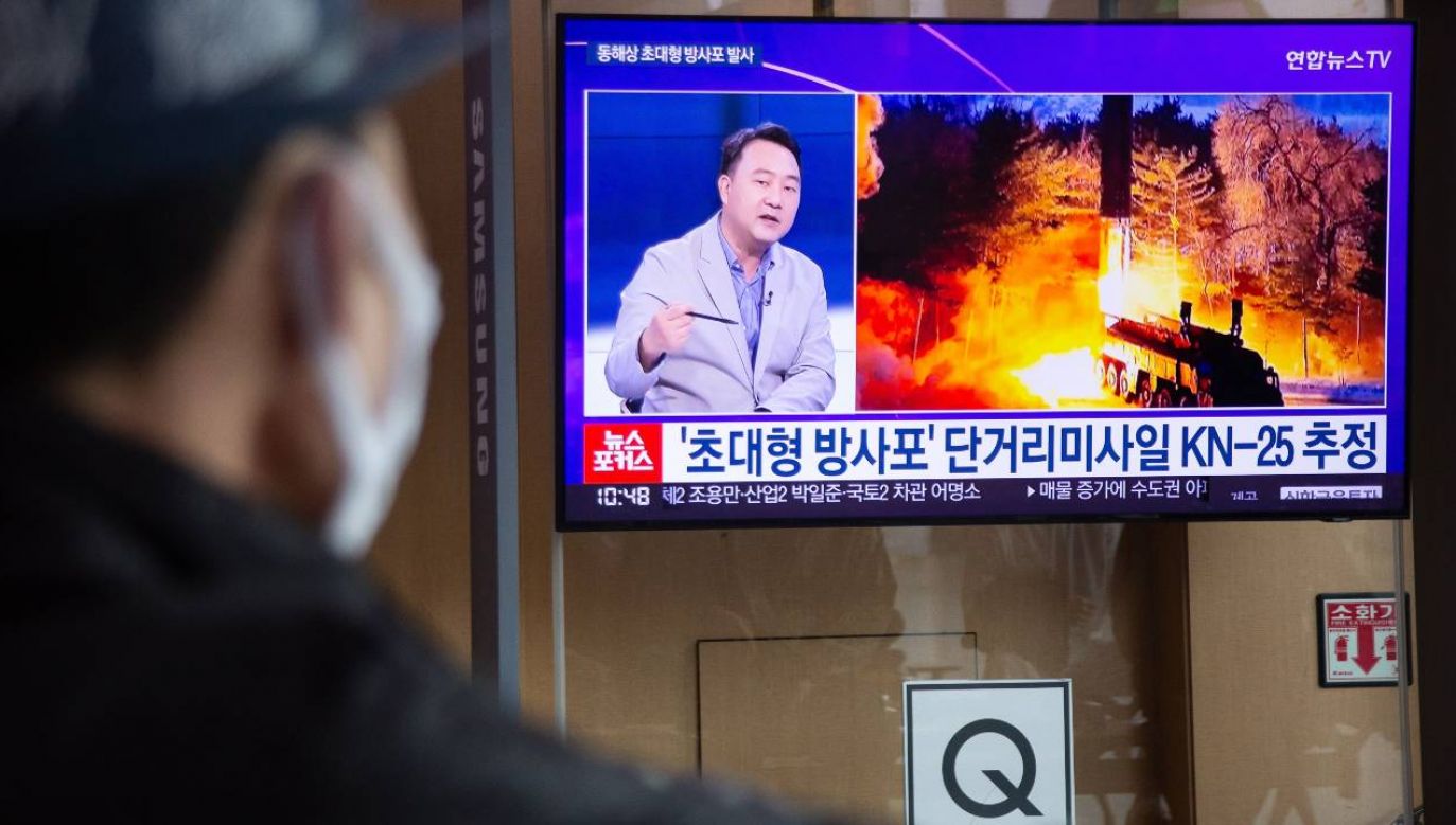 Korea Północna wystrzeliła trzy rakiety balistyczne (fot. PAP/EPA/JEON HEON-KYUN)