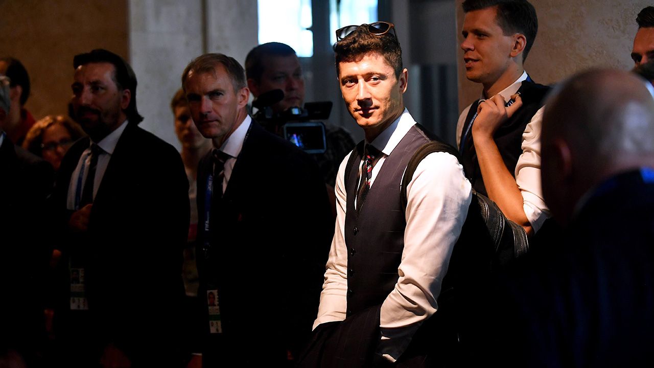 Ósme miejsce na świecie to żaden wstyd, ale Robert Lewandowski na pewno liczył na więcej... (fot. arch. PAP/Bartłomiej Zborowski )) Ósme miejsce na świecie to żaden wstyd, ale Robert Lewandowski na pewno liczył na więcej... (fot. arch. PAP/Bartłomiej Zborowski ))