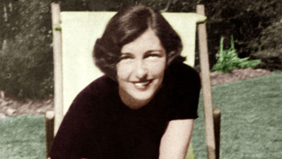 Ona dosłownie błyszczy. Ma wszystkie cechy niezbędne fikcyjnej postaci – powiedział o polskiej agentce Ian Fleming. Krystyna Skarbek stała się pierwowzorem agentki Vesper Lynd w pierwszej z cyklu jego powieści o Jamesie Bondzie – „Cassino Royale”. Fot. Apic/Getty Images