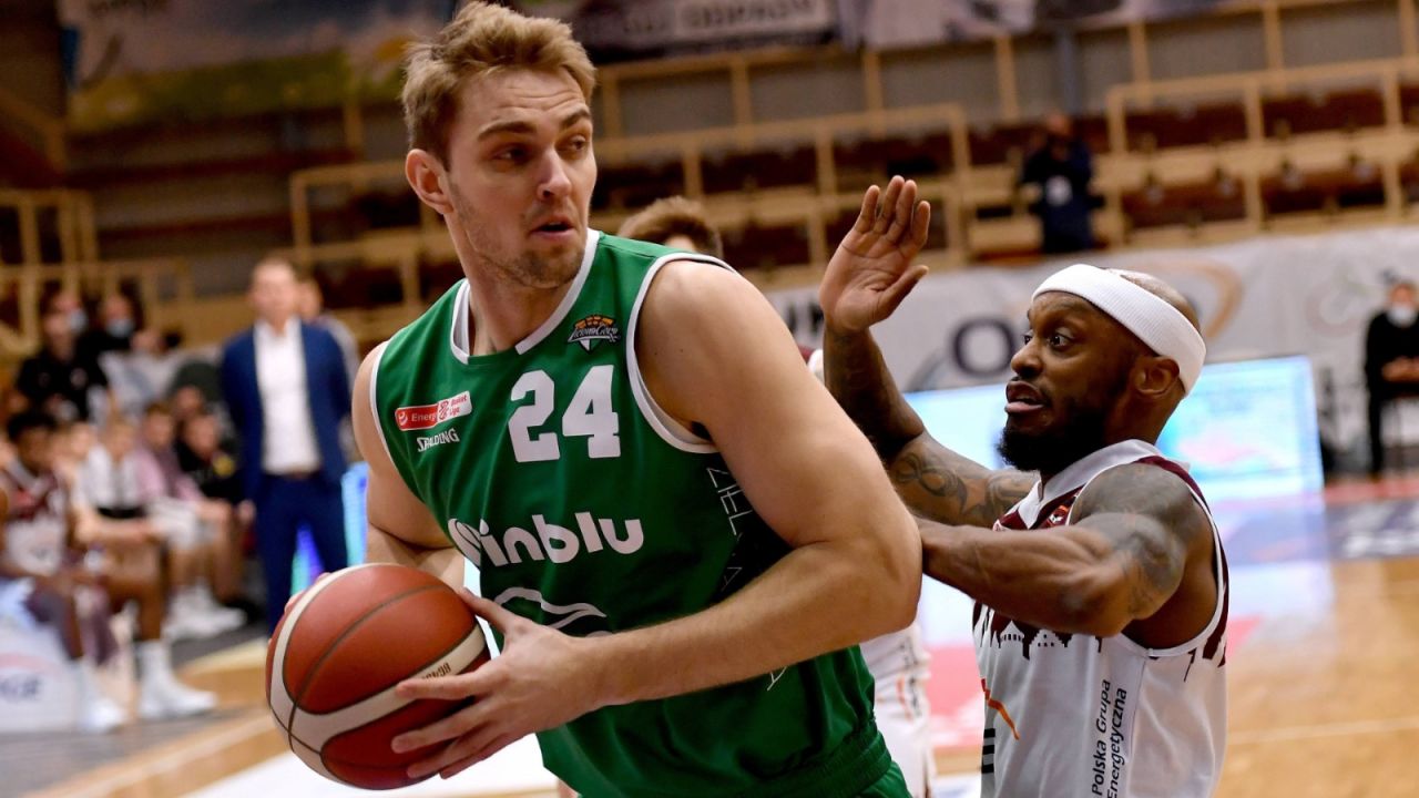 Łotysz Rolands Freimanis jest jedną z największych gwiazd Energa Basket Ligi (fot. PAP).