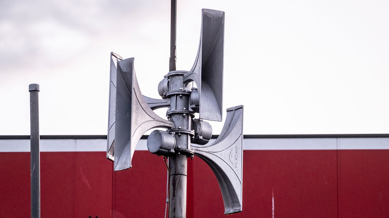 Wojskowe testy w stolicy. Zawyją syreny