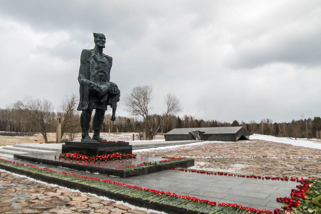 Мемарыяльны комплекс «Хатынь». (Фота: belchemoil.by)