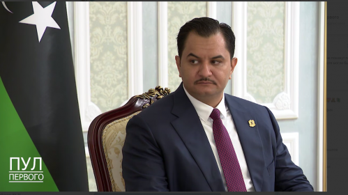 Намеснік галоўнакамандуючага Лівійскай нацыянальнай арміі генерал-палкоўнік Садам Халіфа Хафтар падчас візіту ў Беларусь, 21 кастрычніка 2025 года. Скрыншот відэа: Пул первого/ Telegram