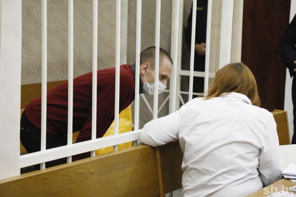 Мікола Дзядок у судзе 3 лістапада 2021 года. (Фота: sb.by.)