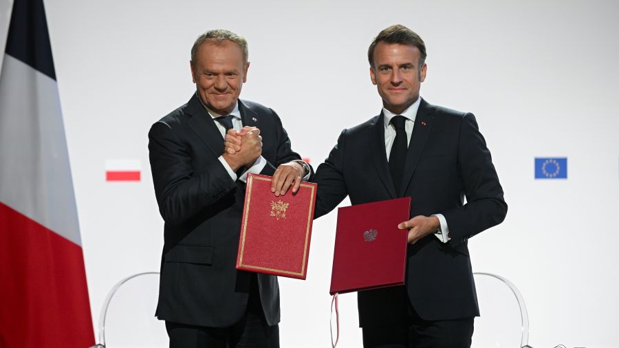 Polish PM Donald Tusk and French President Emmanuel Macron. (PAP/Marcin Obara)