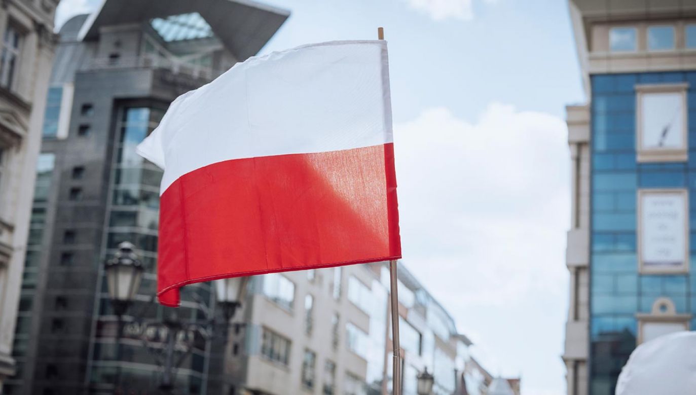 евросоюз и поляки. польша выслала. министерство иностранных дел польши. дипломаты из польши. министерство иностранных дел польши.