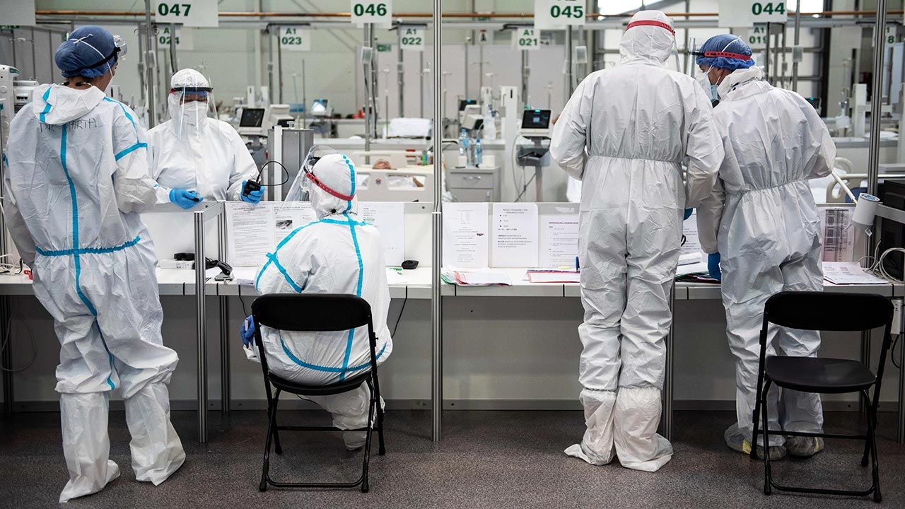 Raport o epidemii koronawirusa w Polsce (fot. PAP/Wojtek Jargiło) Raport o epidemii koronawirusa w Polsce (fot. PAP/Wojtek Jargiło)