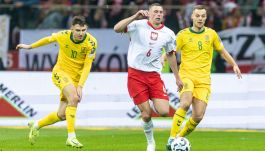 Fedor Cernych (z lewej) w meczu z Polską (fot. Getty).