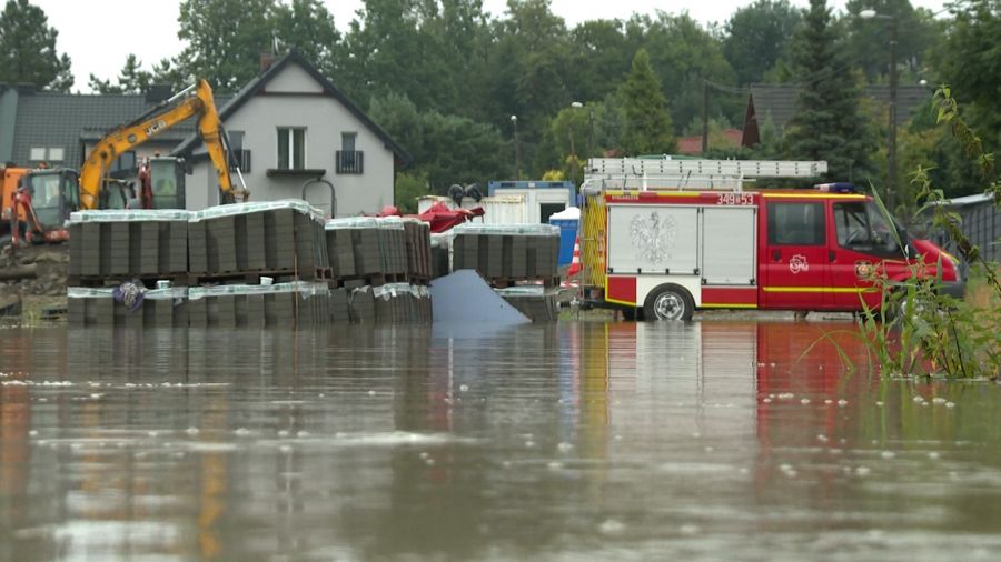 Najtrudniejsza sytuacja była w powiatach bielskim i cieszyńskim oraz w Bielsku-Białej. Fot. TVP3 Katowice