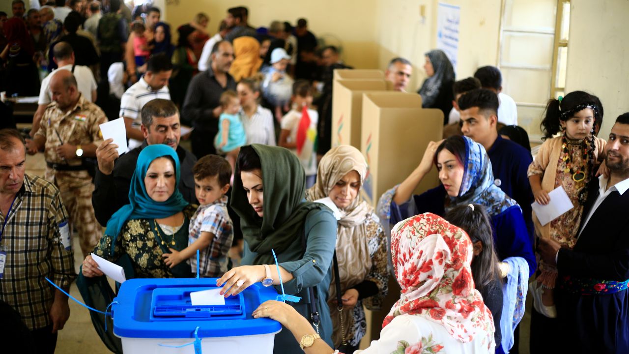 Według wstępnych wyników w kurdyjskim referendum 88 proc. opowiedziało się za niepodległością (fot. REUTERS/Thaier Al-Sudani)