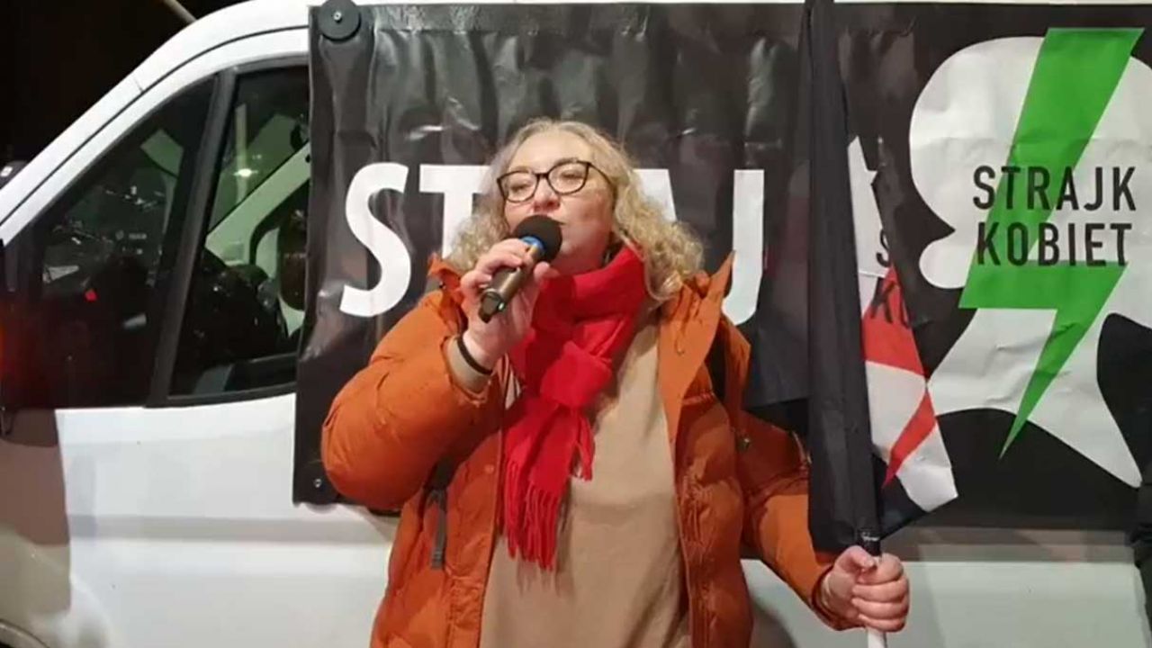 Marta Lempart znów protestowała przed domem Jarosława Kaczyńskiego (fot. FB/Telewizja Obywatelska)