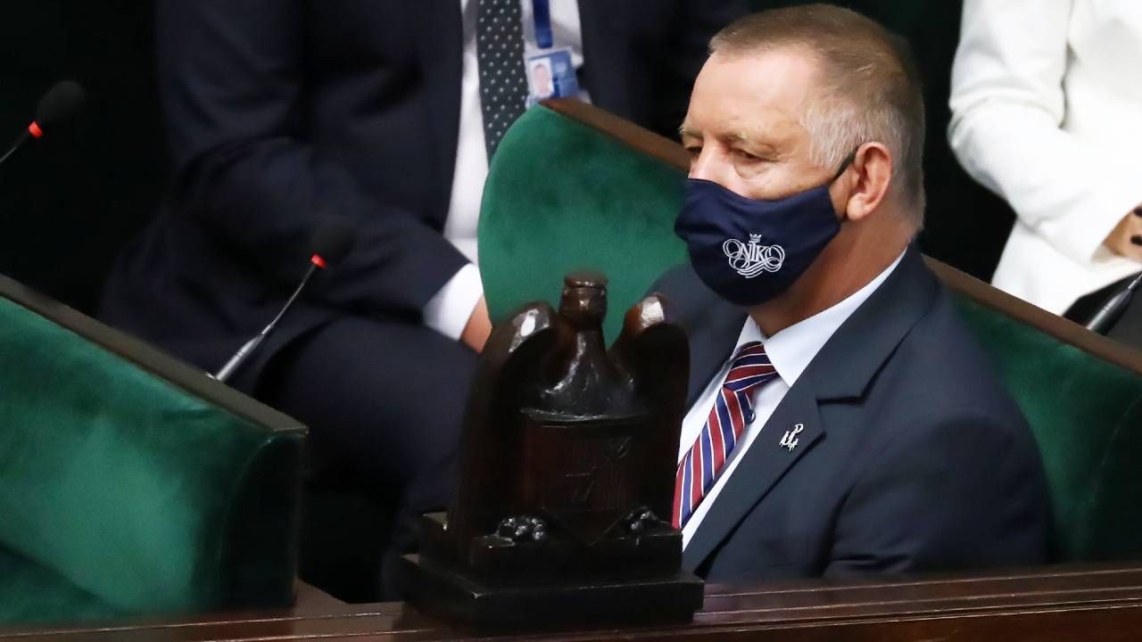 Prezes NIK Marian Banaś nie zamierza rezygnować (fot. PAP/Tomasz Gzell) Prezes NIK Marian Banaś nie zamierza rezygnować (fot. PAP/Tomasz Gzell)
