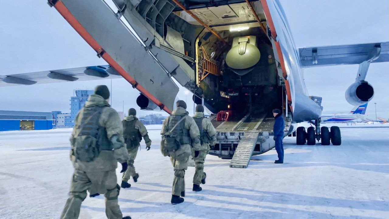 Rosja wysłała swoich żołnierzy do Kazachstanu (fot.  PAP/EPA/RUSSIAN DEFENCE MINISTRY PRESS SERVICE)
