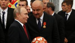 Trener Stanisław Czerczesow i prezydent Rosji Władimir Putin (fot. Getty).