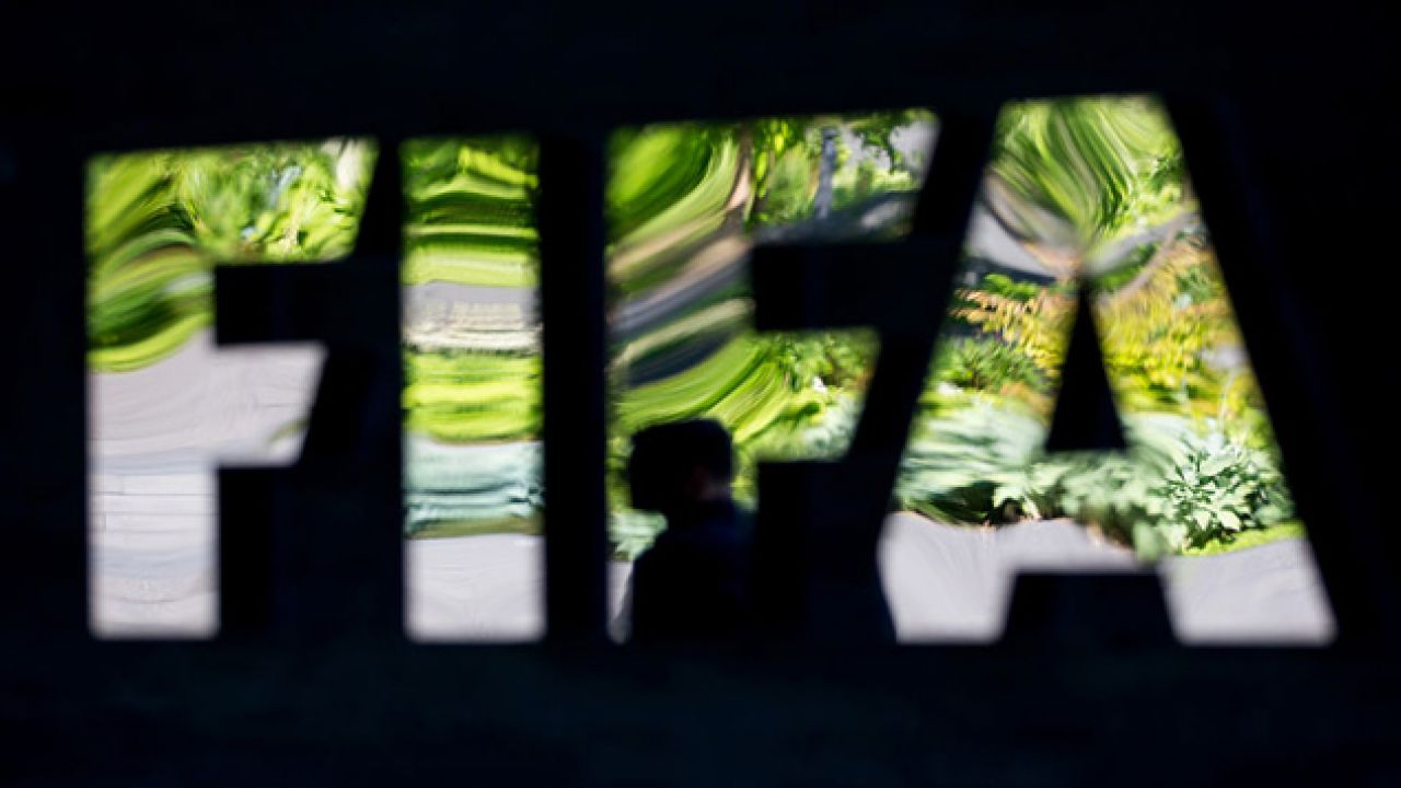 Działacze FIFA przyjmowali łapówki za prawo do organizacji mundiali (fot. Philipp Schmidli/Getty Images) Działacze FIFA przyjmowali łapówki za prawo do organizacji mundiali (fot. Philipp Schmidli/Getty Images)