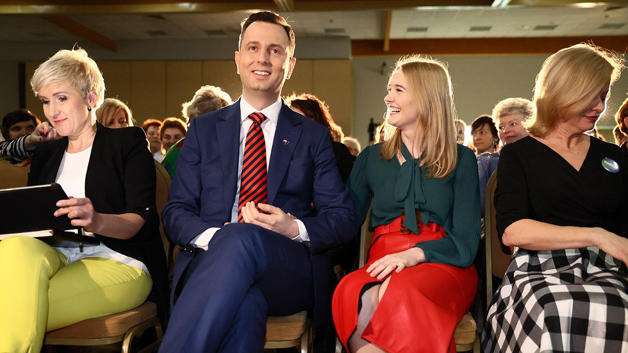 Zona Prezesa Psl O Malych Krokach Ws Debaty O Adopcji Dzieci Przez Pary Jednoplciowe Wieszwiecej Tvp Info